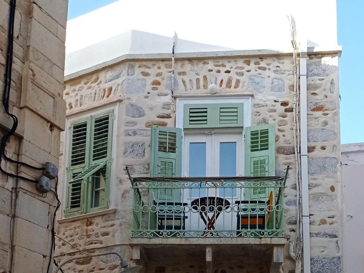 1872 - Agnes, Cozy Stony Apartment With Balcony Ermúpoli Kültér fotó